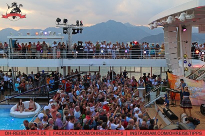 Die TV-Sendung "Schlager & Meer" mit Beatrice Egli wurde auf der Mein Schiff 3 von Tui Cruises aufgezeichnet. Foto: Oliver Heider